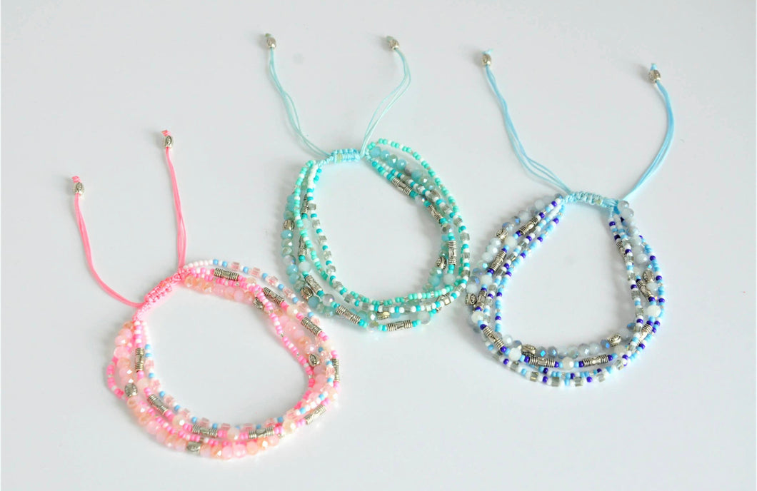 Bracelet Set of 4 with glass beads